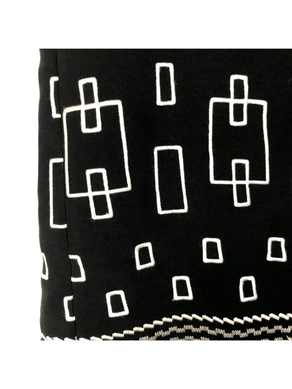Ann Taylor Loft Black Embroidered Skirt White Geometric Texture Hem Size 8